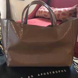Ampersand As Apostrophe Sideways Tote